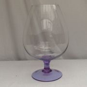 Vase transparent en forme bocal dimension : hauteur -31cm- diamètre max-20cm-
