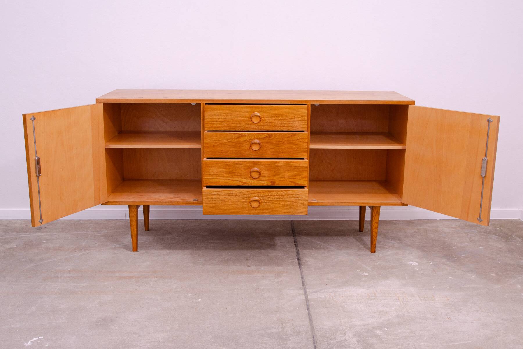 Buffet de style scandinave entièrement restauré par Sedláček & Vyčítal, Tchécoslovaquie, années 1960