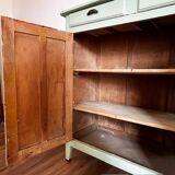 Green Parisian Buffet