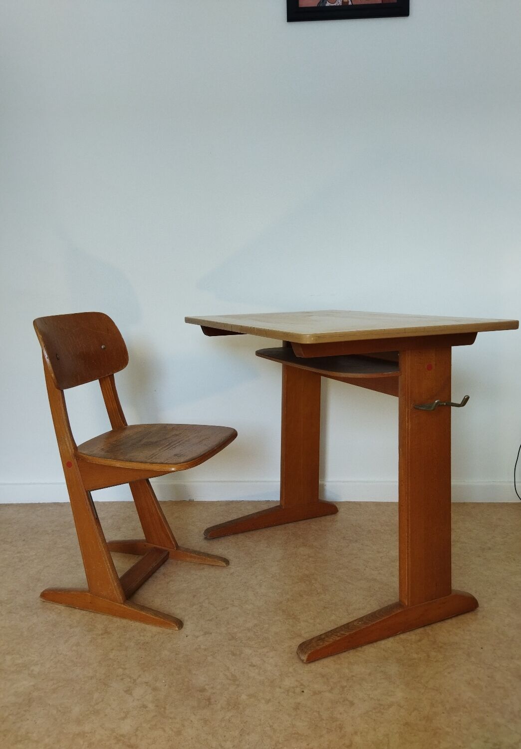 Casala children's desk