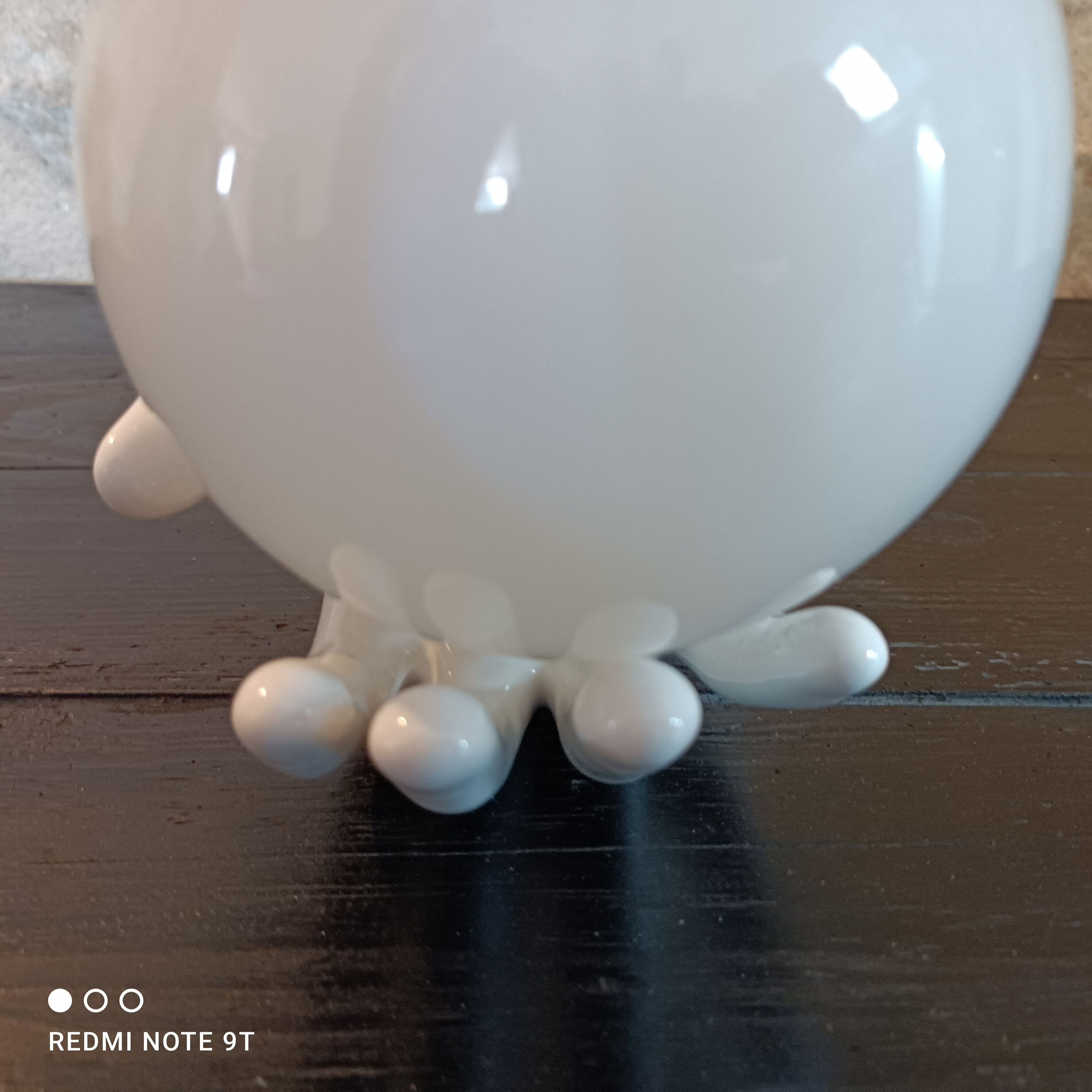 White ceramic hand and opaline globe 70s