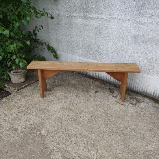 Farm bench