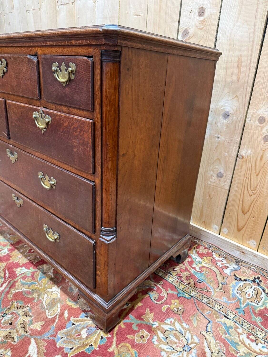 Commode à tiroirs – Époque georgienne – Chêne massif – Quincaillerie laiton