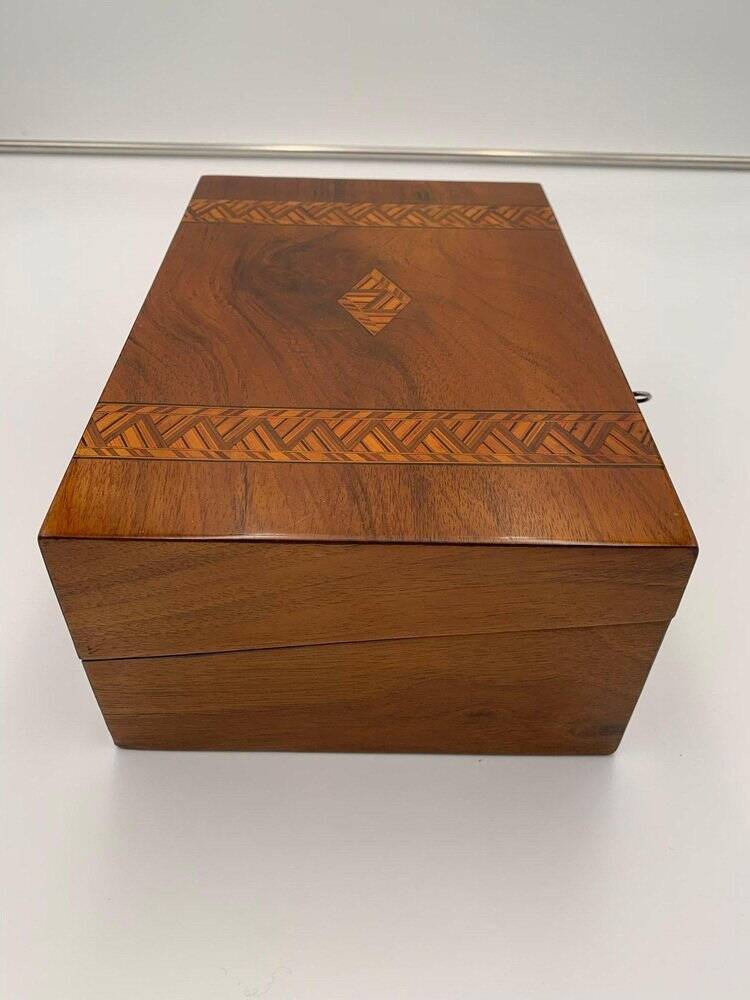 Writing Casket Box in Walnut with Inlays, England, Late 19th Century