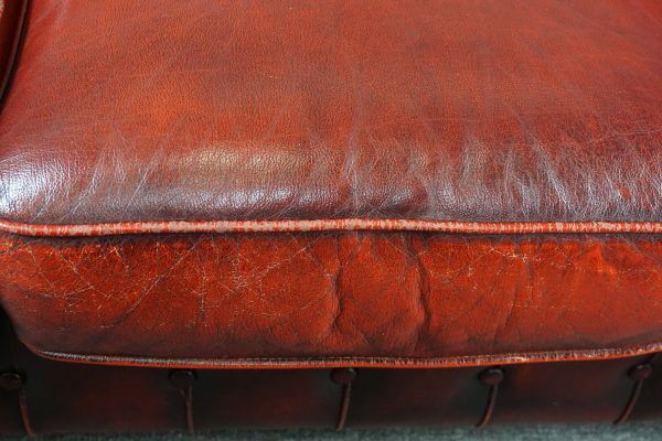 Chesterfield sofa 3 places in cowhide leather