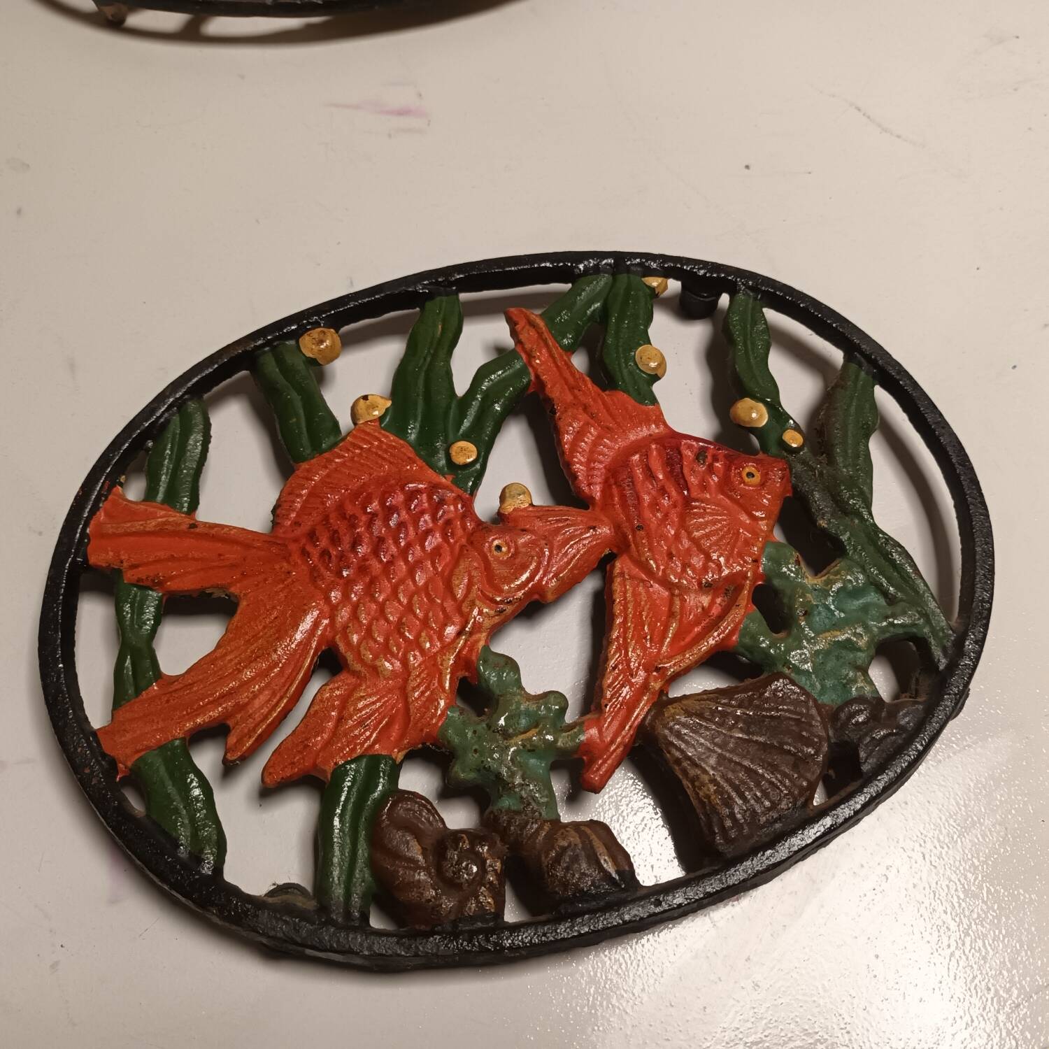 Dessous de plat en fonte poissons