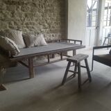 Rest bench
