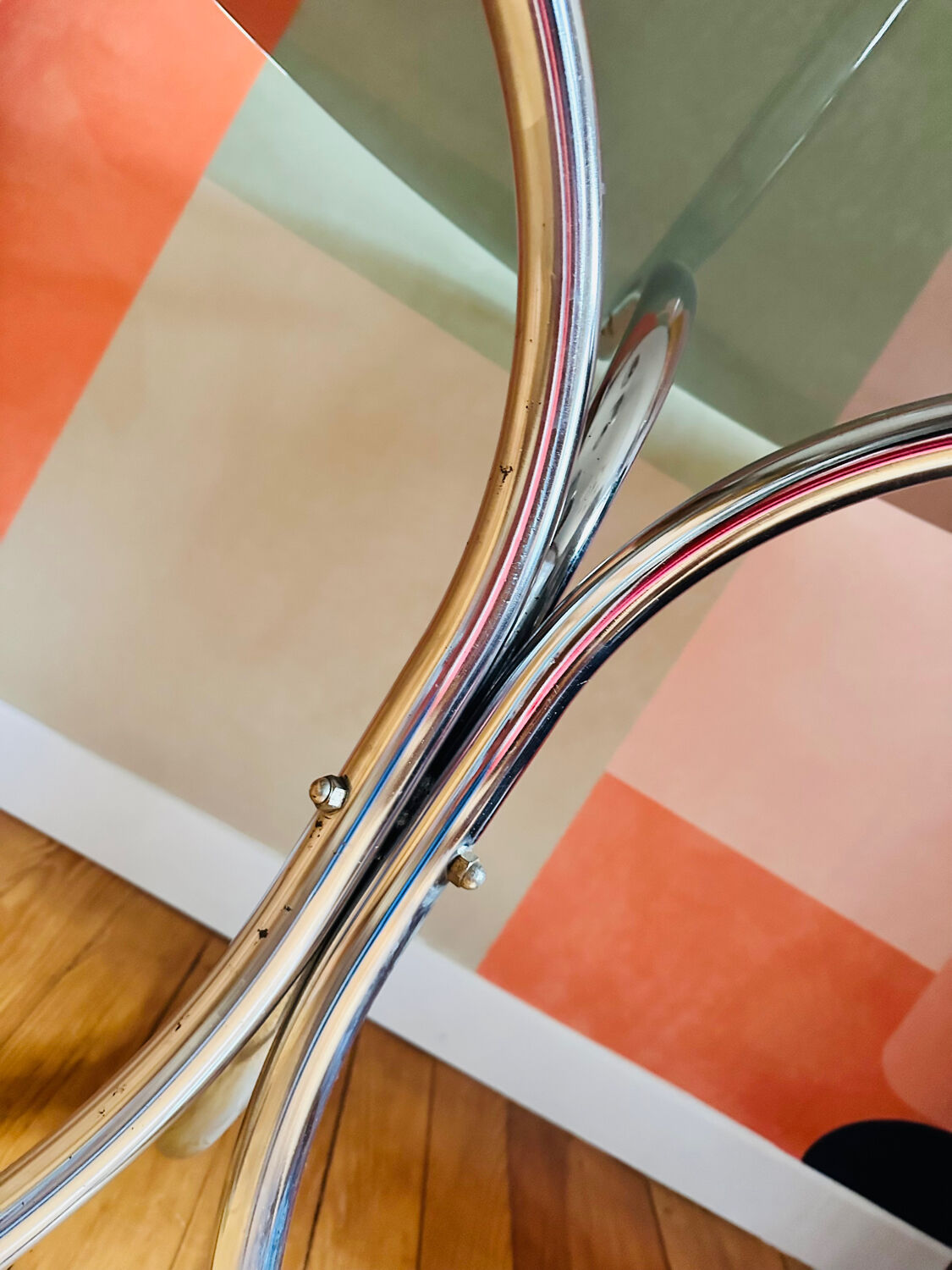 Vintage Mid-Century round table