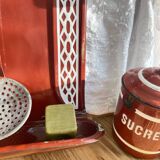 Enamelled kitchen sheet metal plate