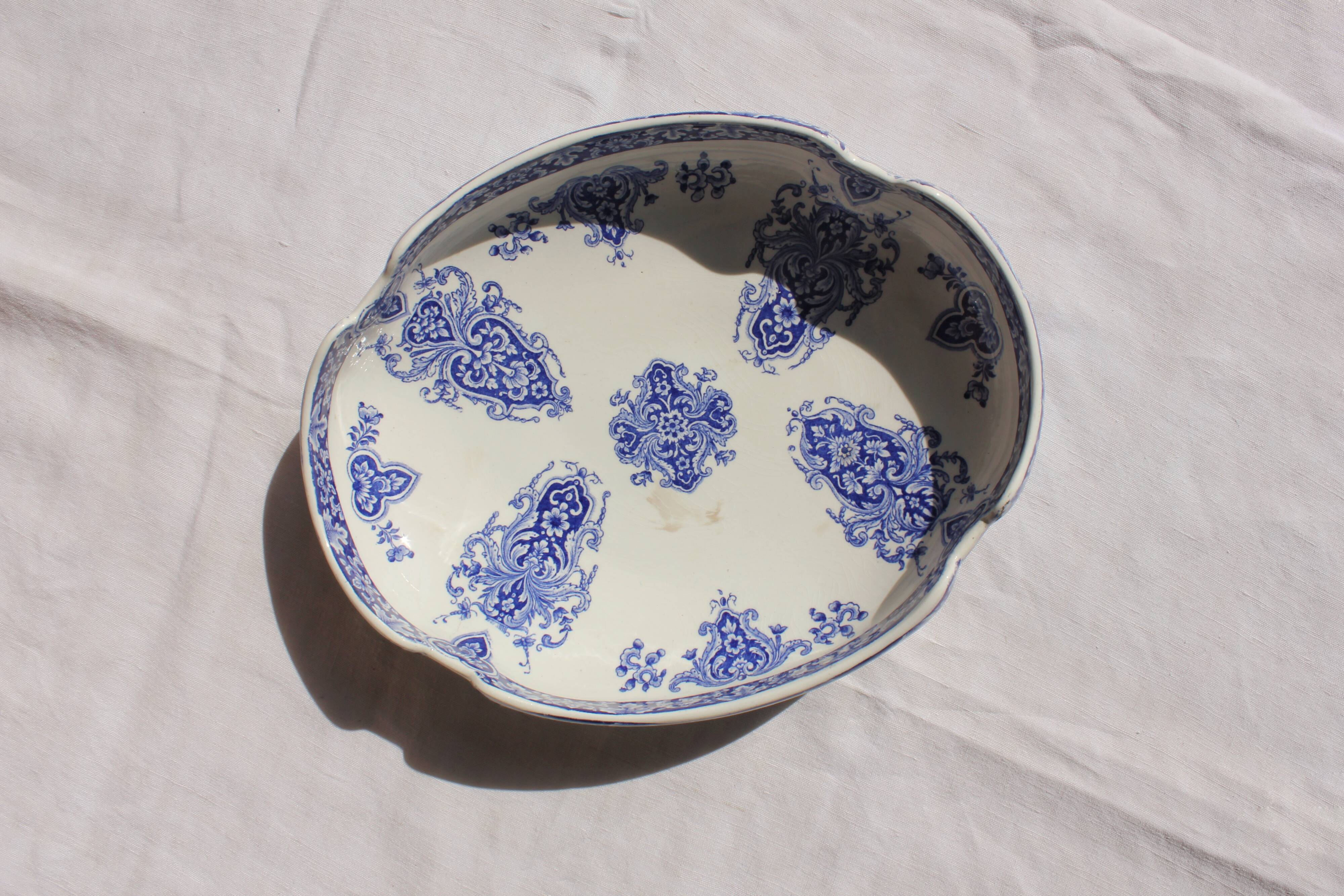 Salad bowl in Gien earthenware