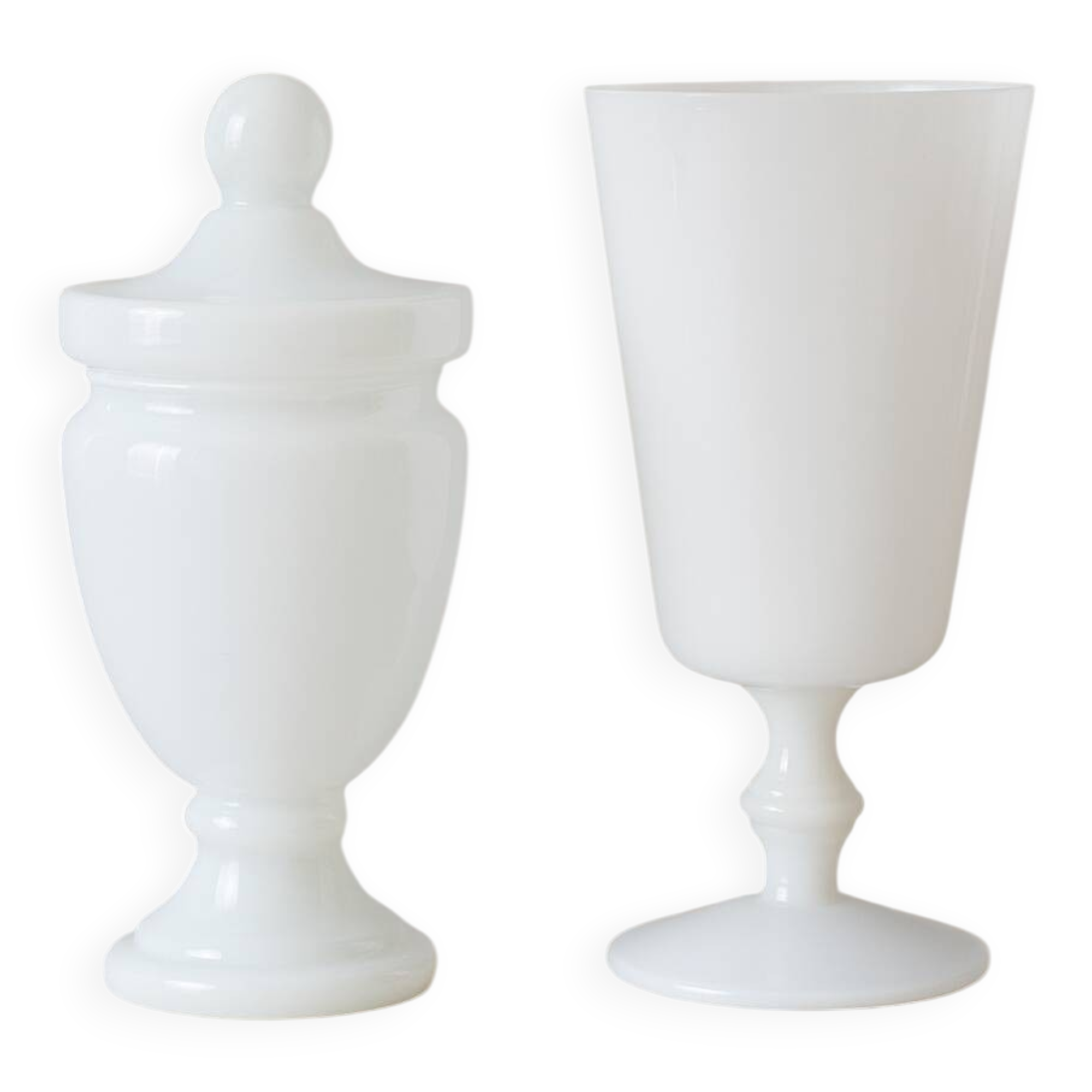 Vase et bonbonnière vintage en opaline blanche