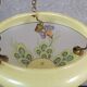 Lustre plafonnier style Art Déco en verre peint de fleurs stylisées