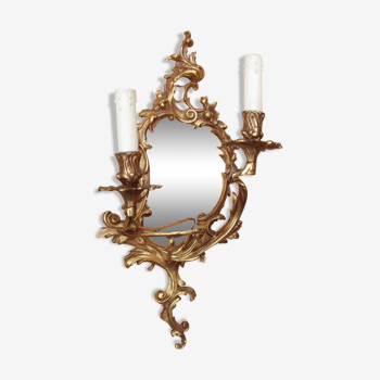 Louis XV-style wall mirror applied in working order