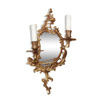 Louis XV-style wall mirror applied in working order