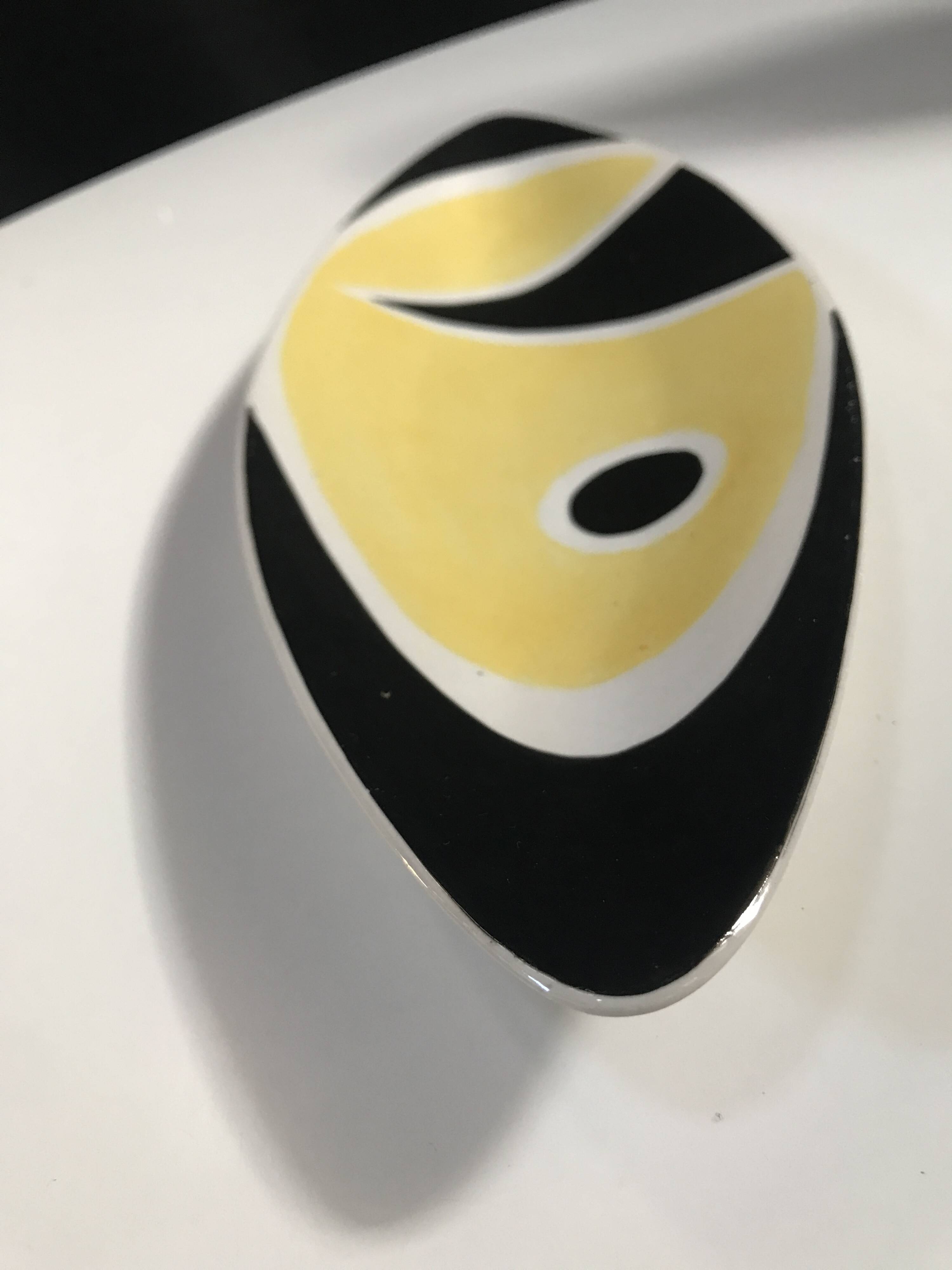 Dish • Vintage Centerpiece • “9736” • Kovács István • Zsolnay • 1962