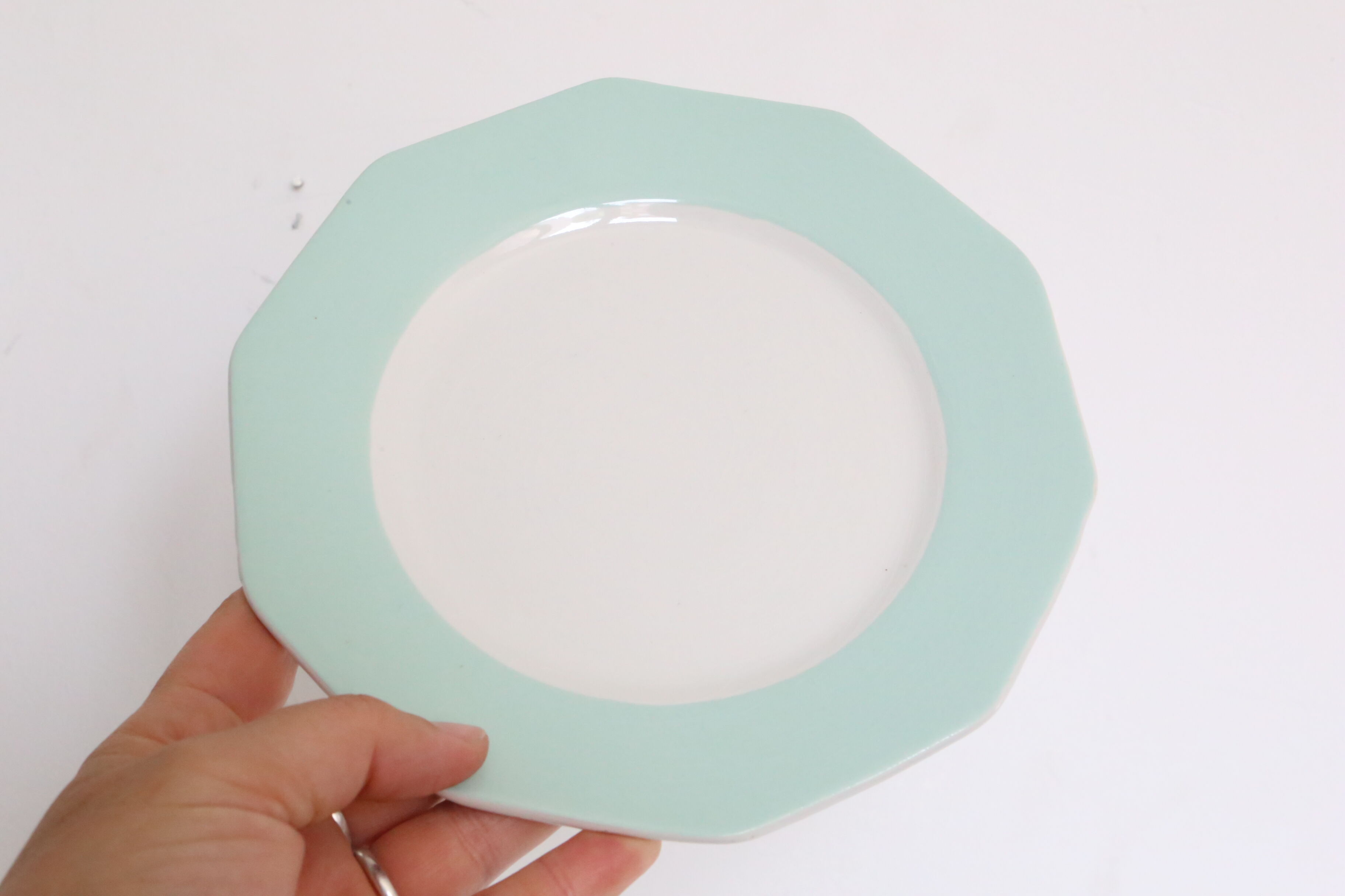 Ensemble de 9 assiettes à dessert décagonales vert mint
