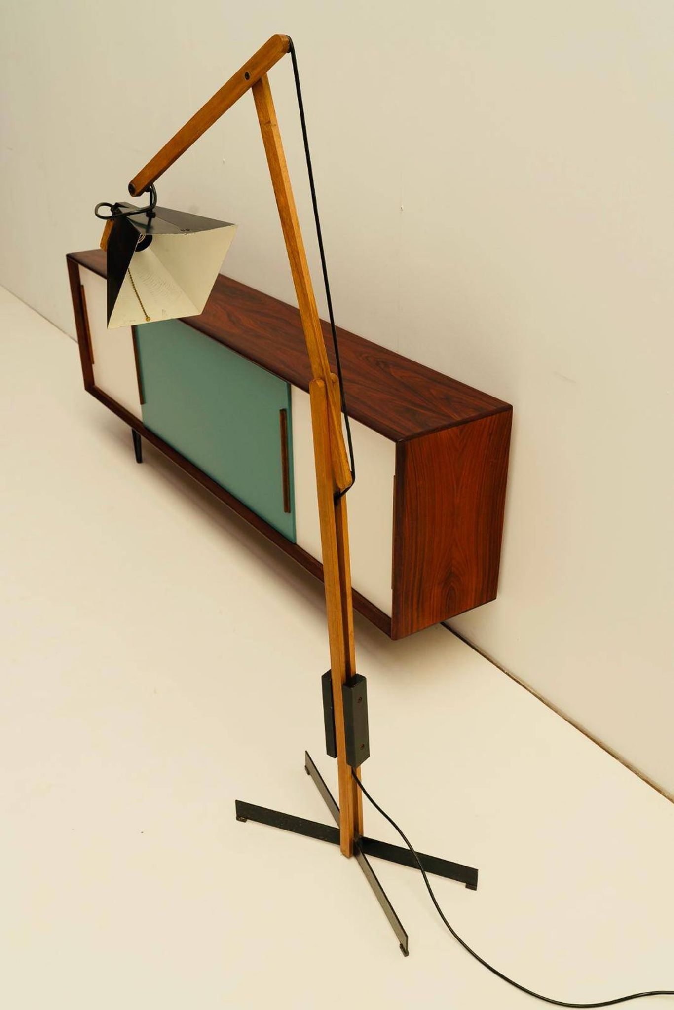 Articulated floor lamp By Gemma Bernal for Tramo 1970's