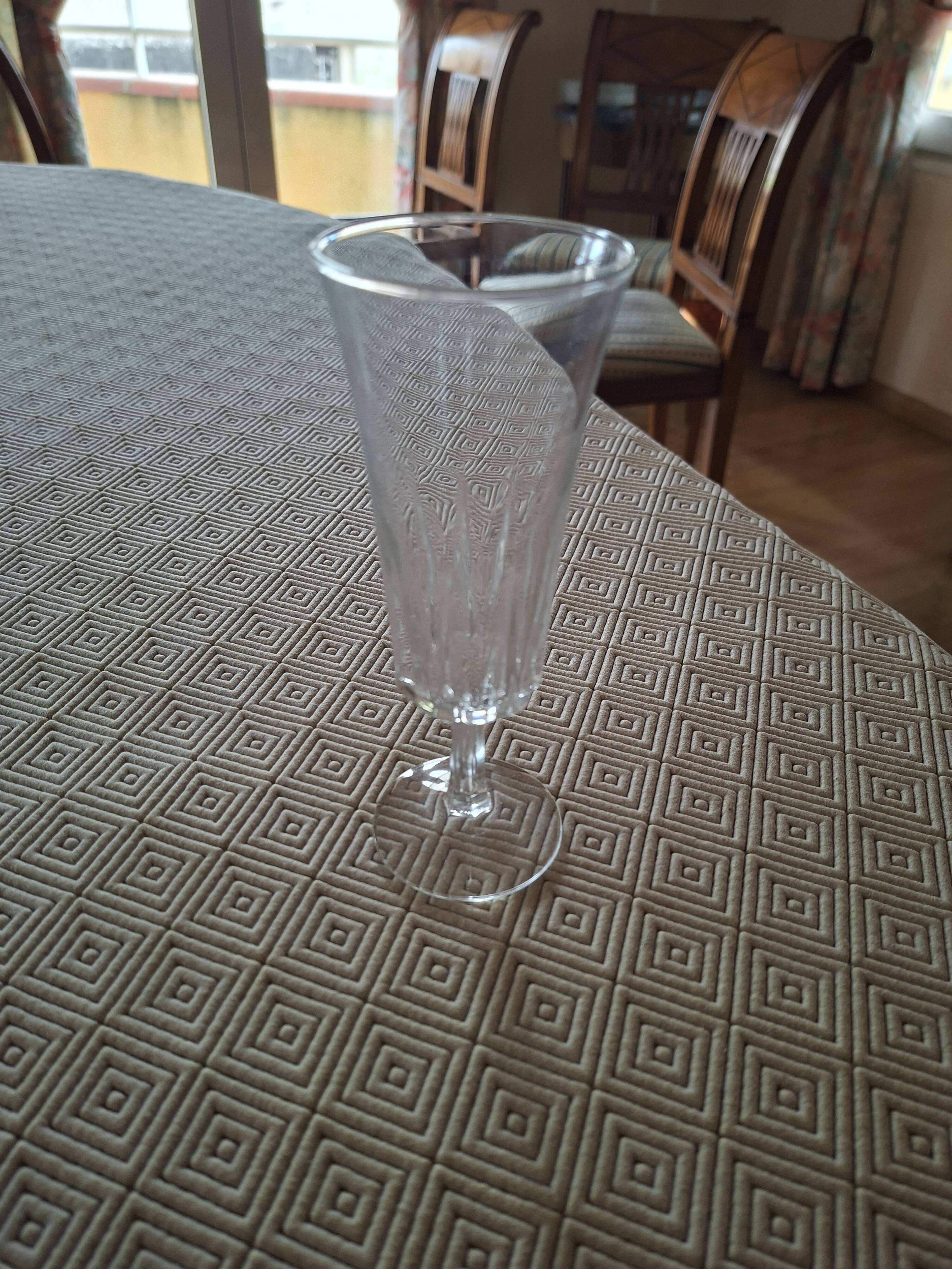 Footed glass Luminarc Regency