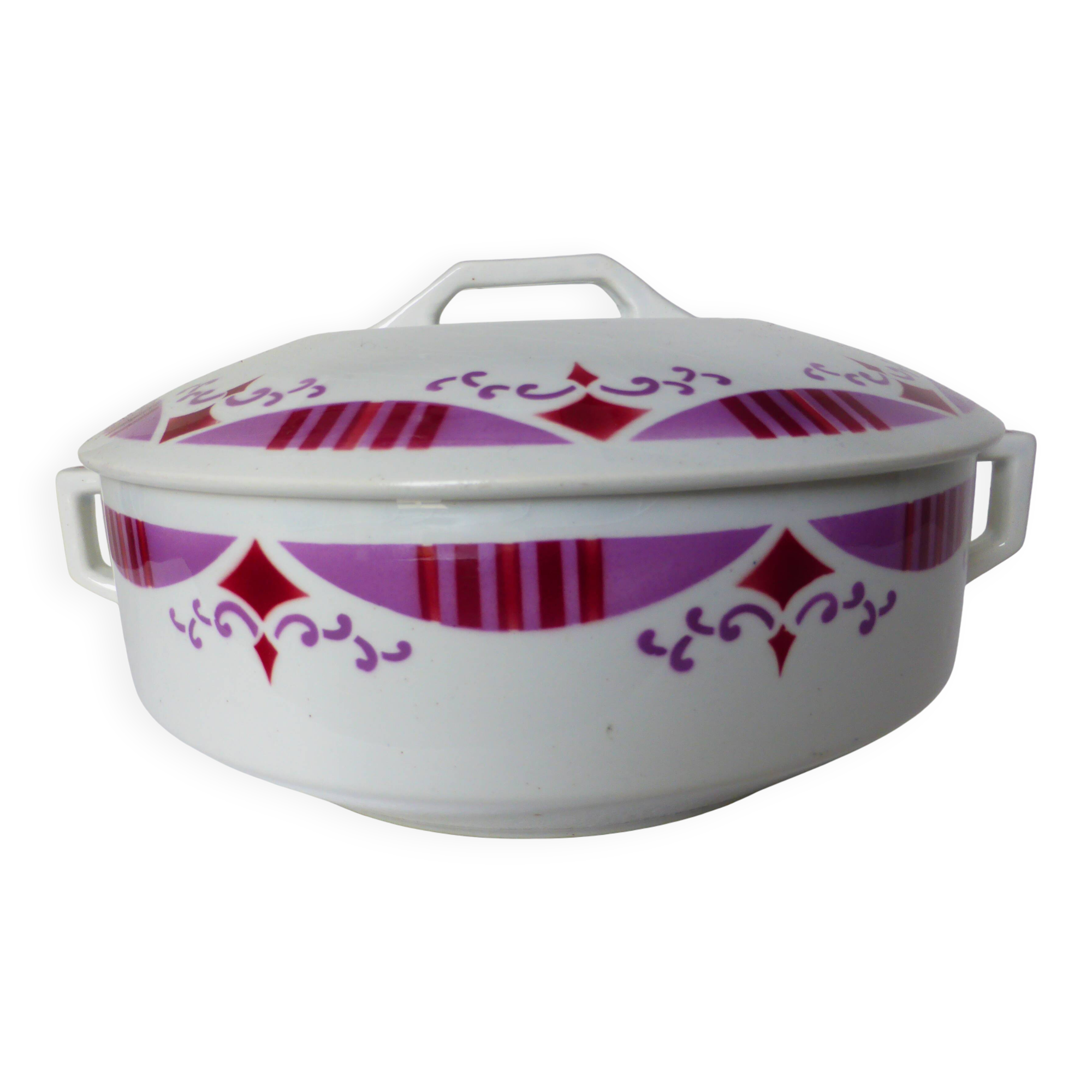 Soup tureen from Moulin des Loups and Hamage, Madeleine model 210785