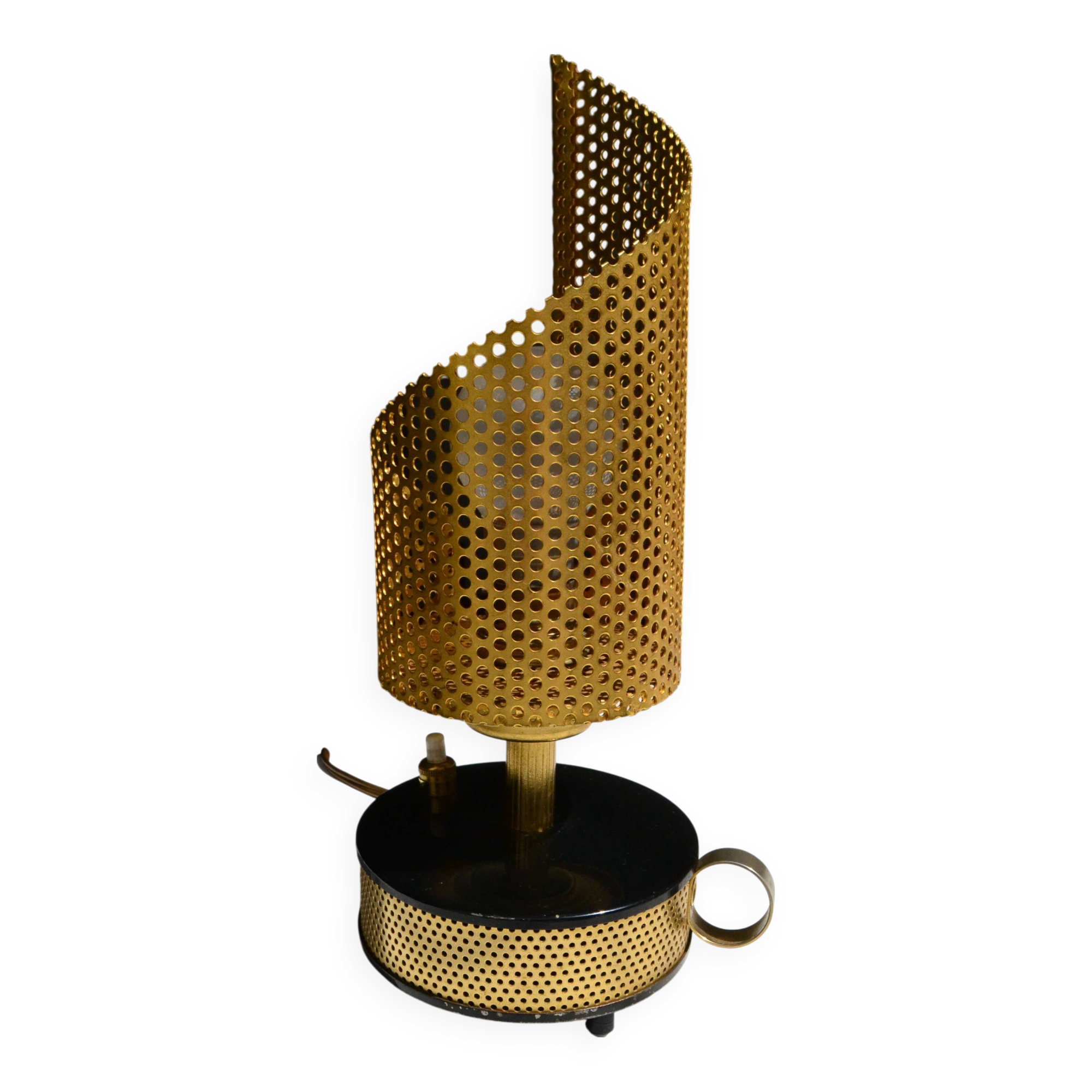 Perforated metal lamp with a 50s-style TV