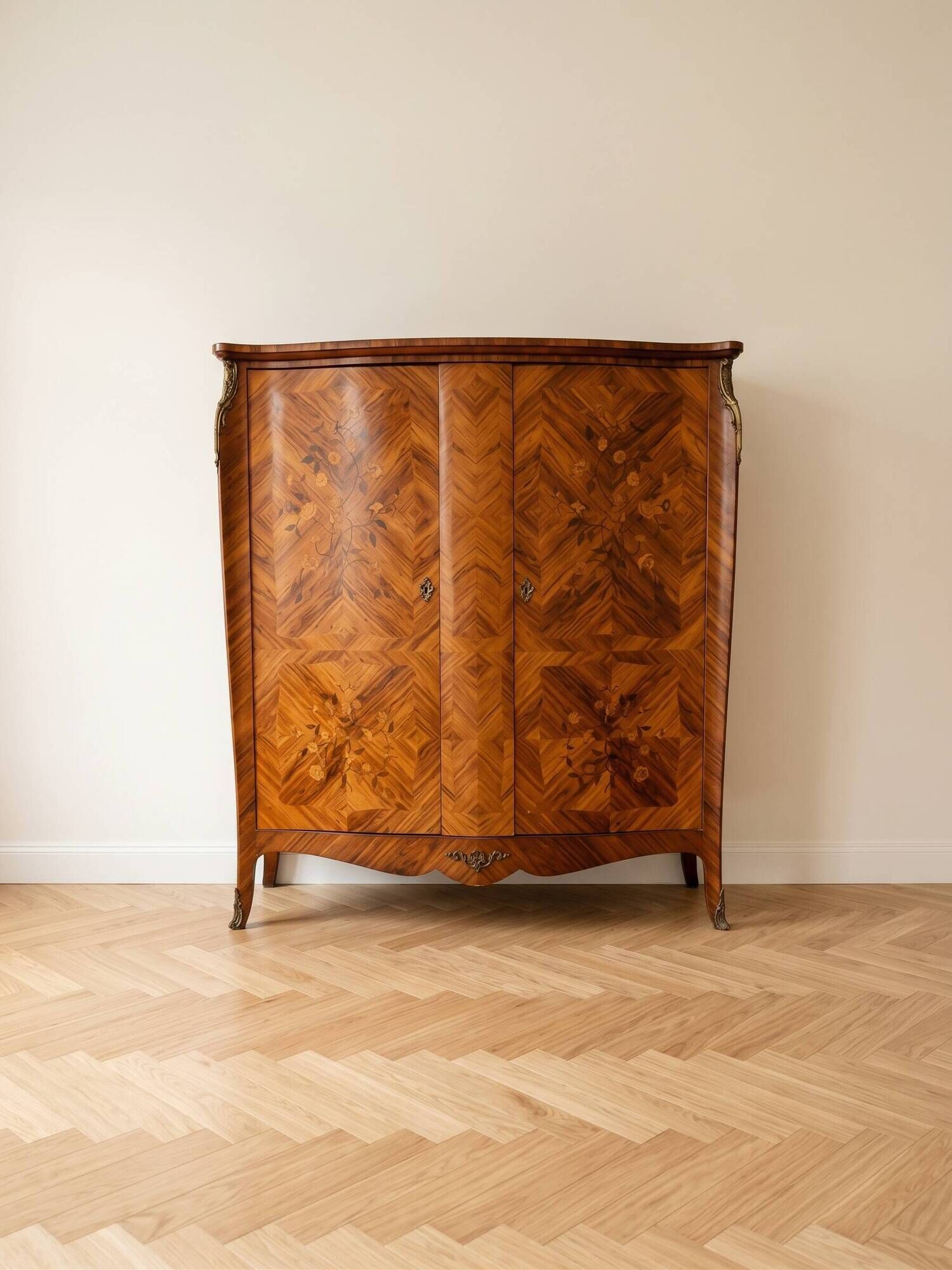 Antique Louis XV style cabinet in wood marquetry
