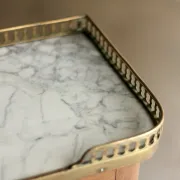 Adorable bibus library in blonde mahogany. With its marble.