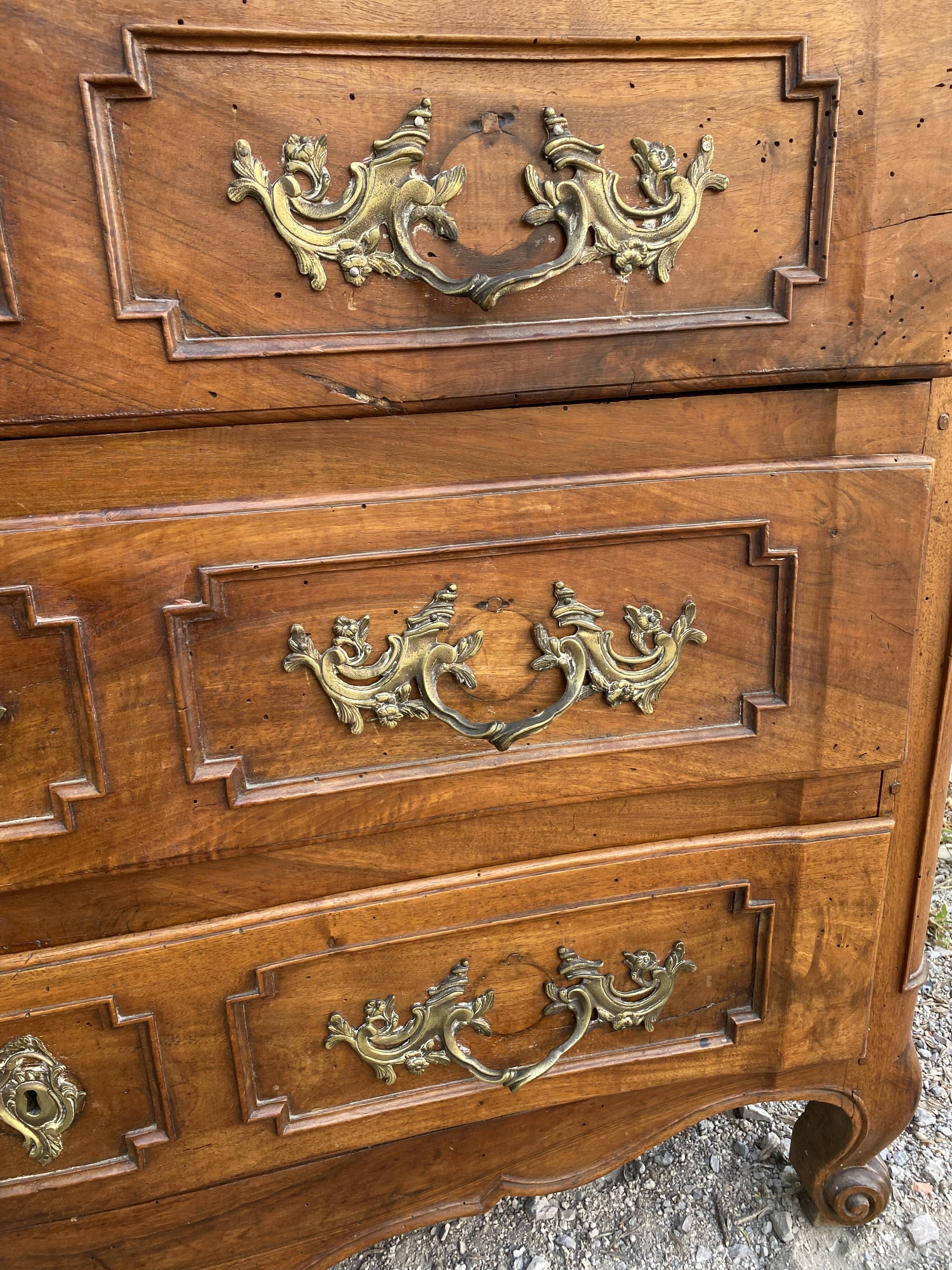 Commode Louis XV walnut 18th