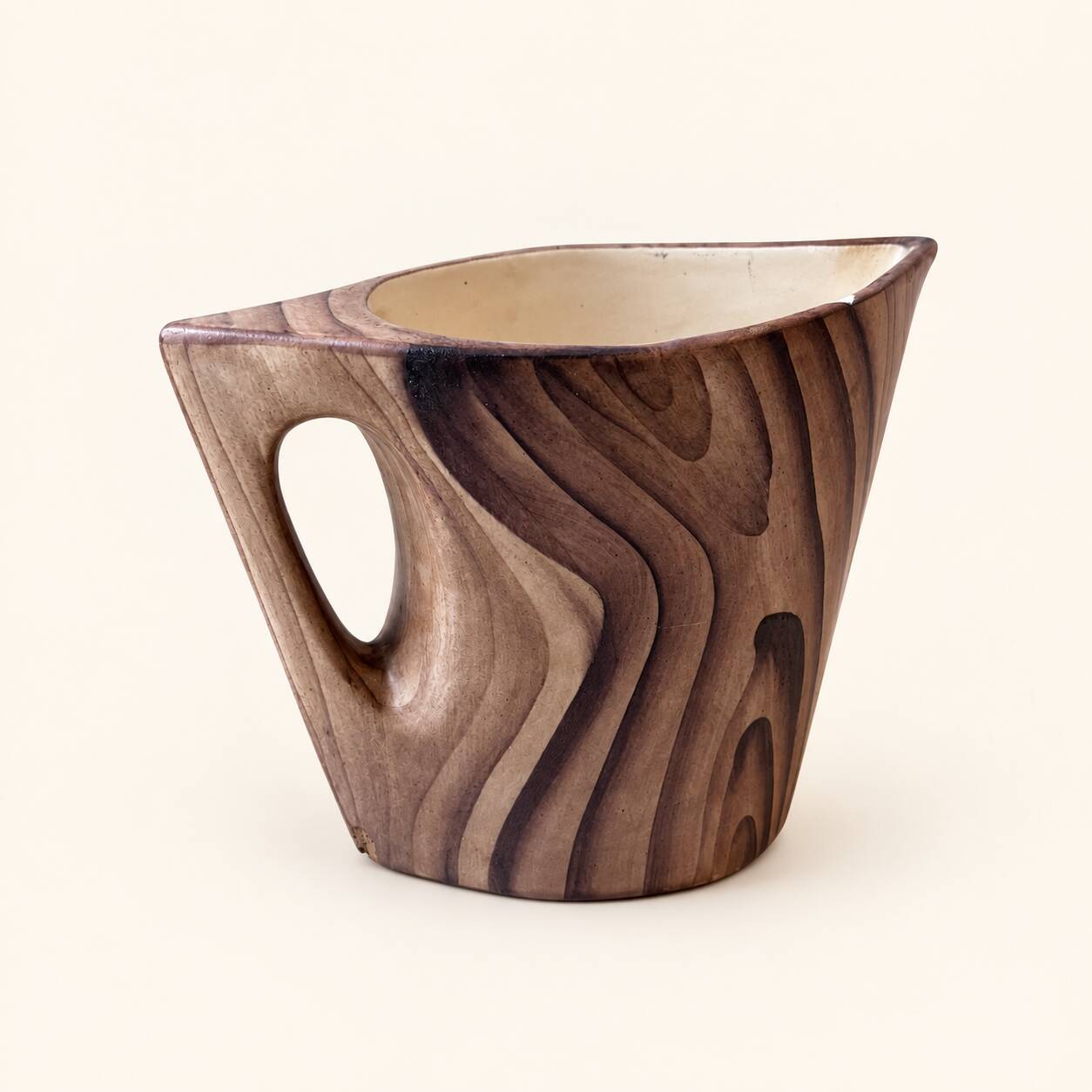 Ceramic jug imitating wood