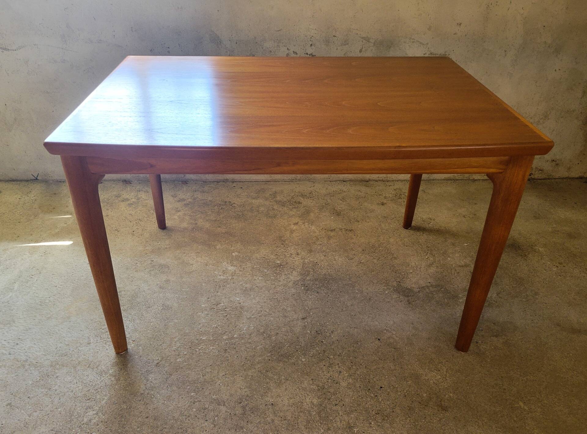 Table à manger extensible en teck par Grete Jalk pour Glostrup