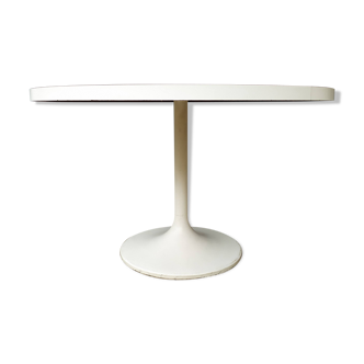 White round tulip table 120cm