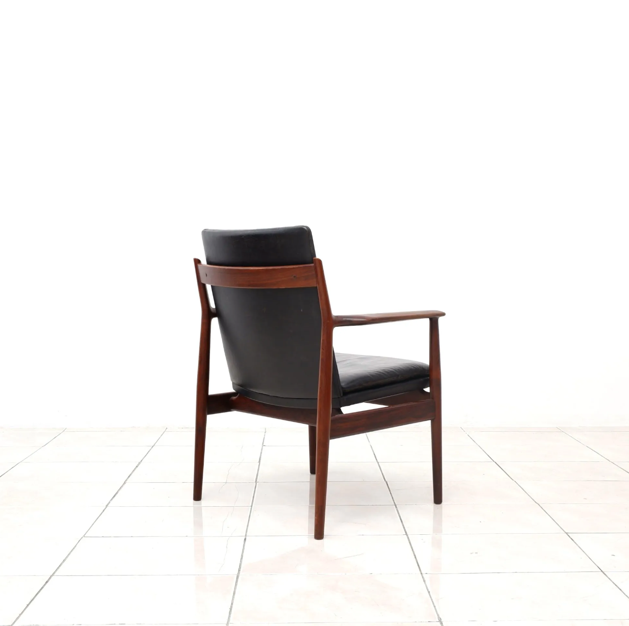 Fauteuil Arne Vodder modèle 431 en palissandre pour Sibast Mobler