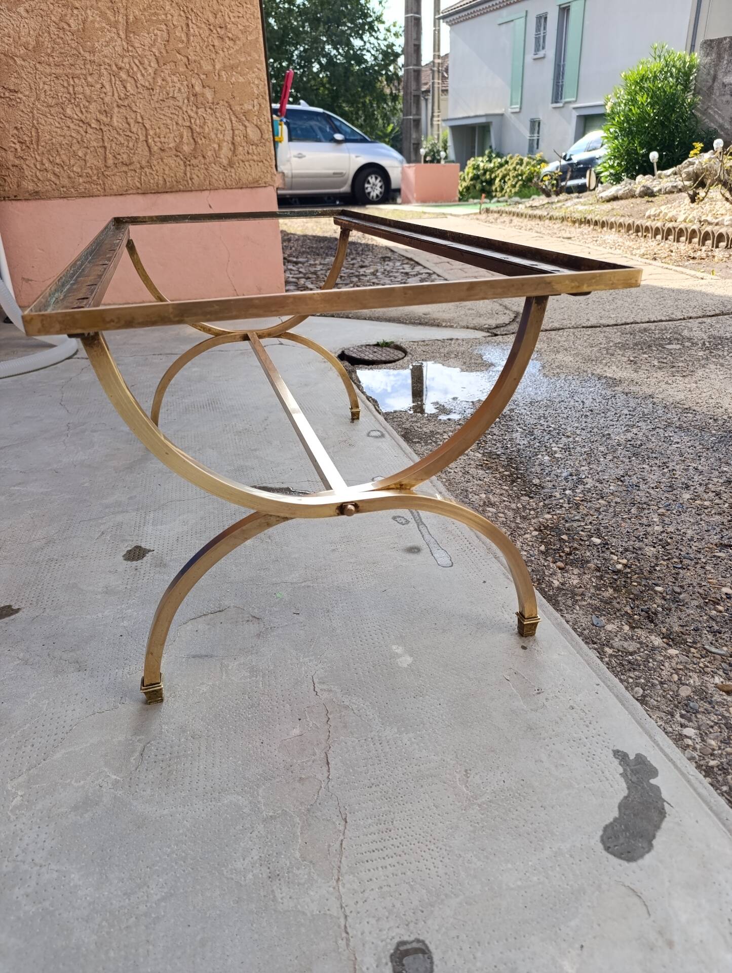 Vintage coffee table in green marble and brass in the style of Maison Jansen.