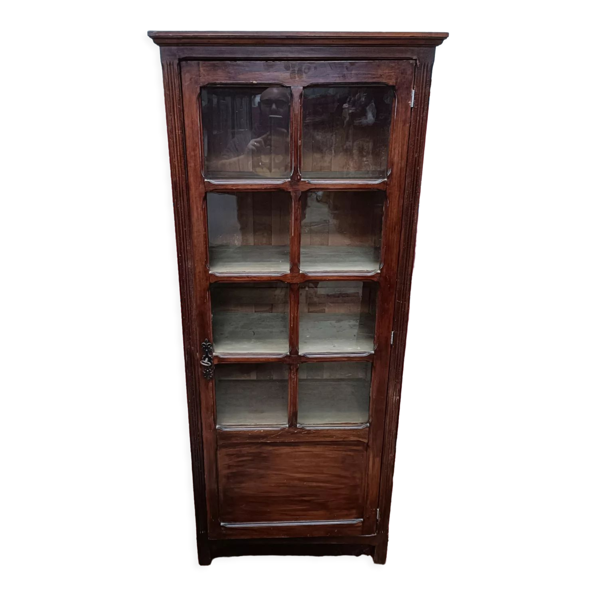 Old showcase, glass door and 4 shelves