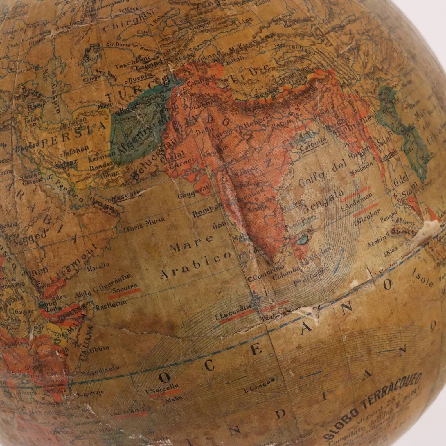 Globe terrestre G. Gussoni, E. Pini, Milan, Italie, XXe siècle