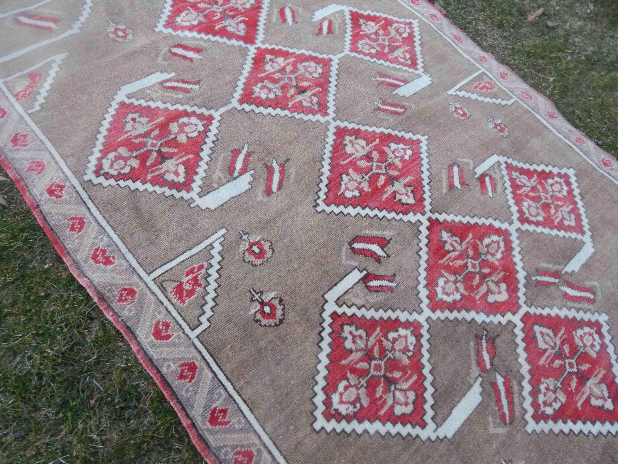 Vintage Turkish Oushak rug 154x243 cm