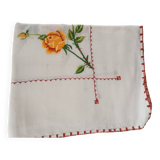 Nappe centre de table, brodée main.