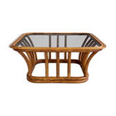Table basse en rotin et verre fumé, design vintage années 70