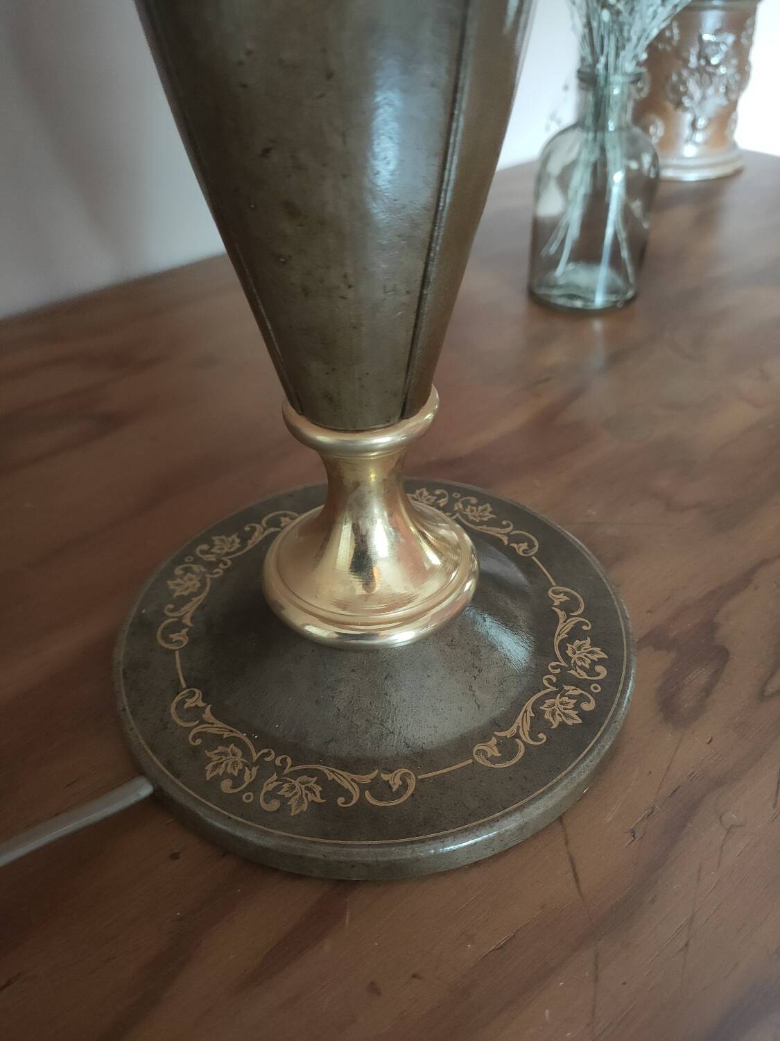 Le Tanneur leather and brass desk lamp