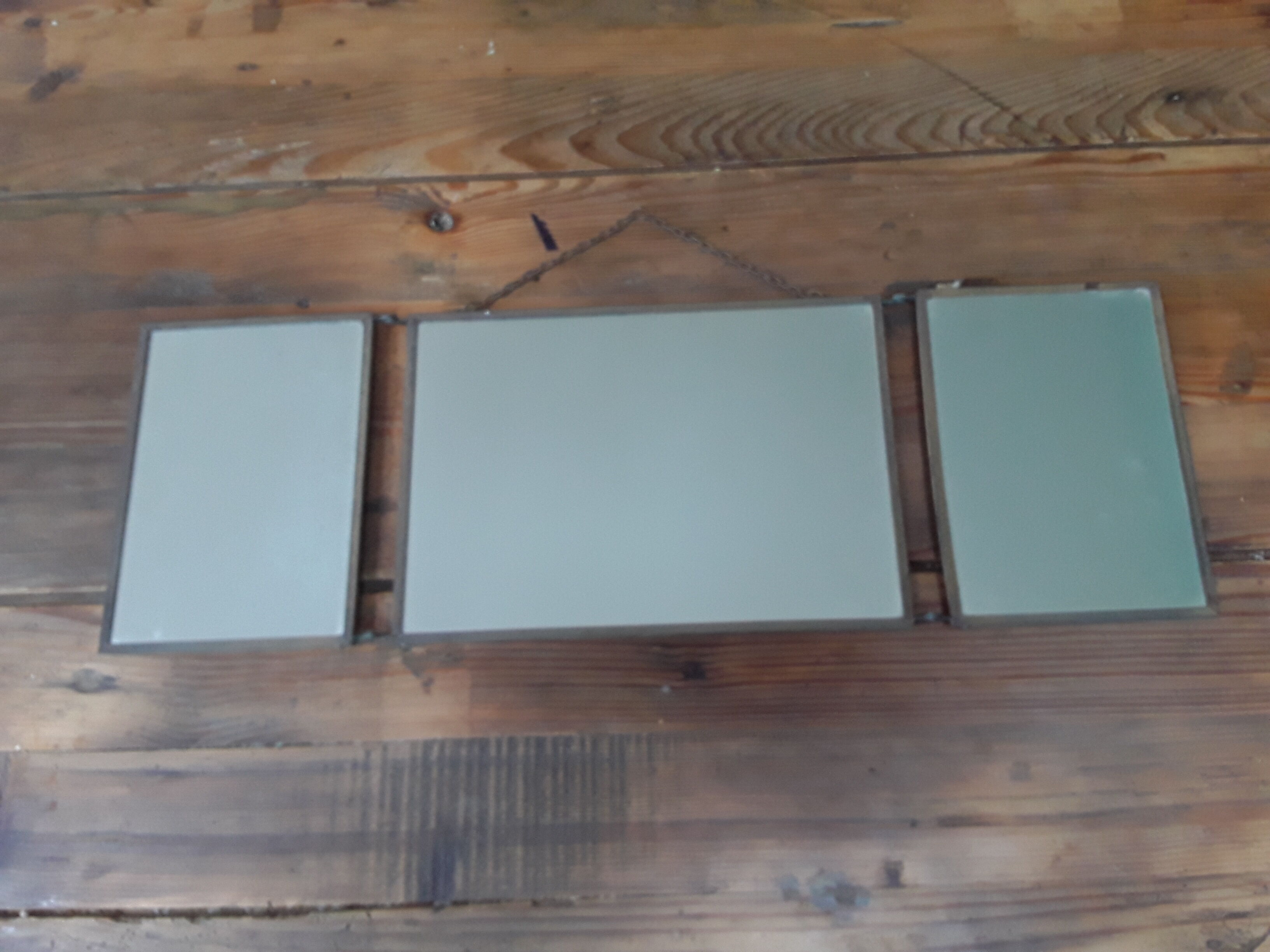 Miroir de barbier, tryptique
