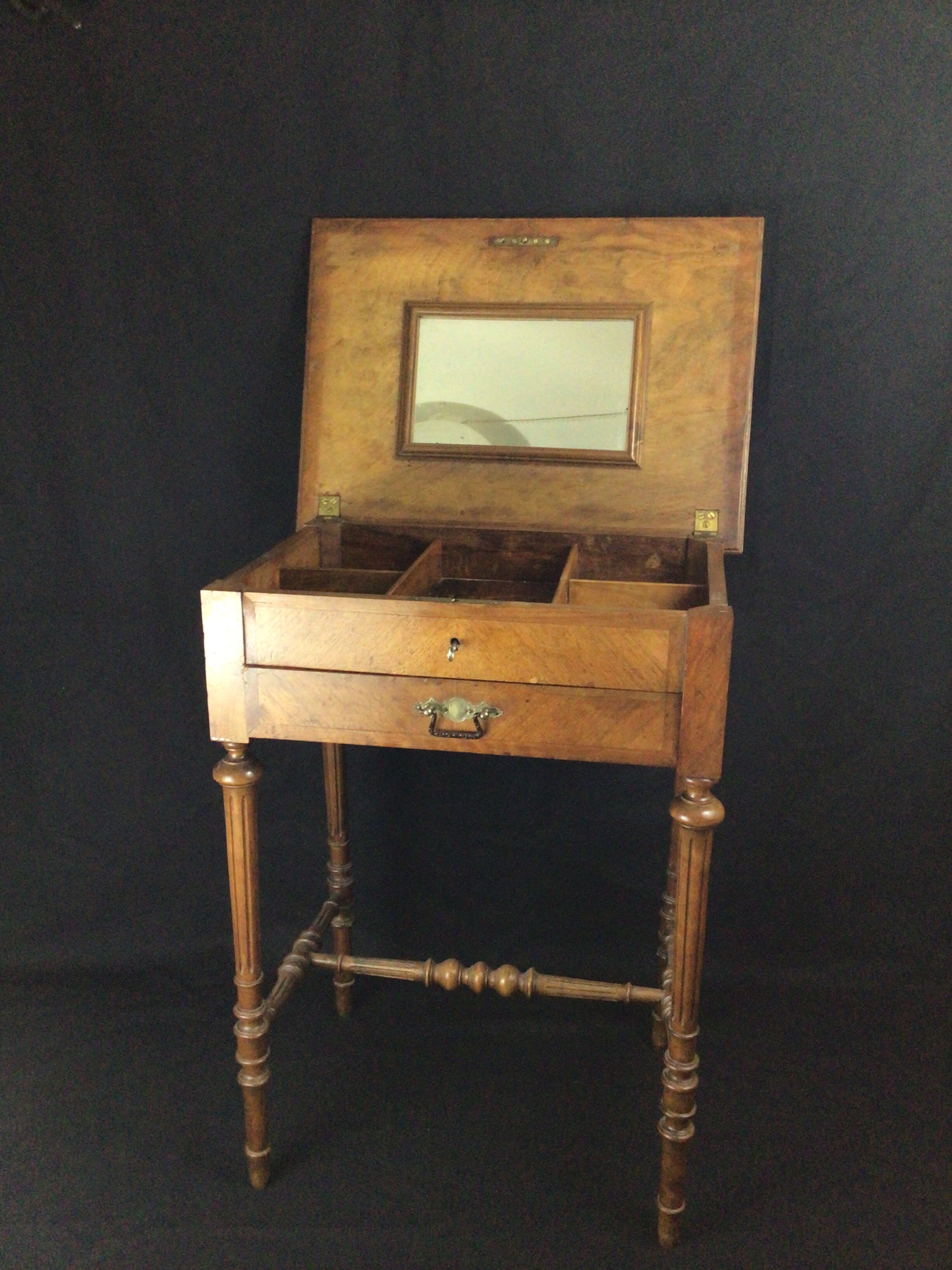 Hairdresser wood worker