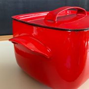 Cocotte vintage en fonte émaillée