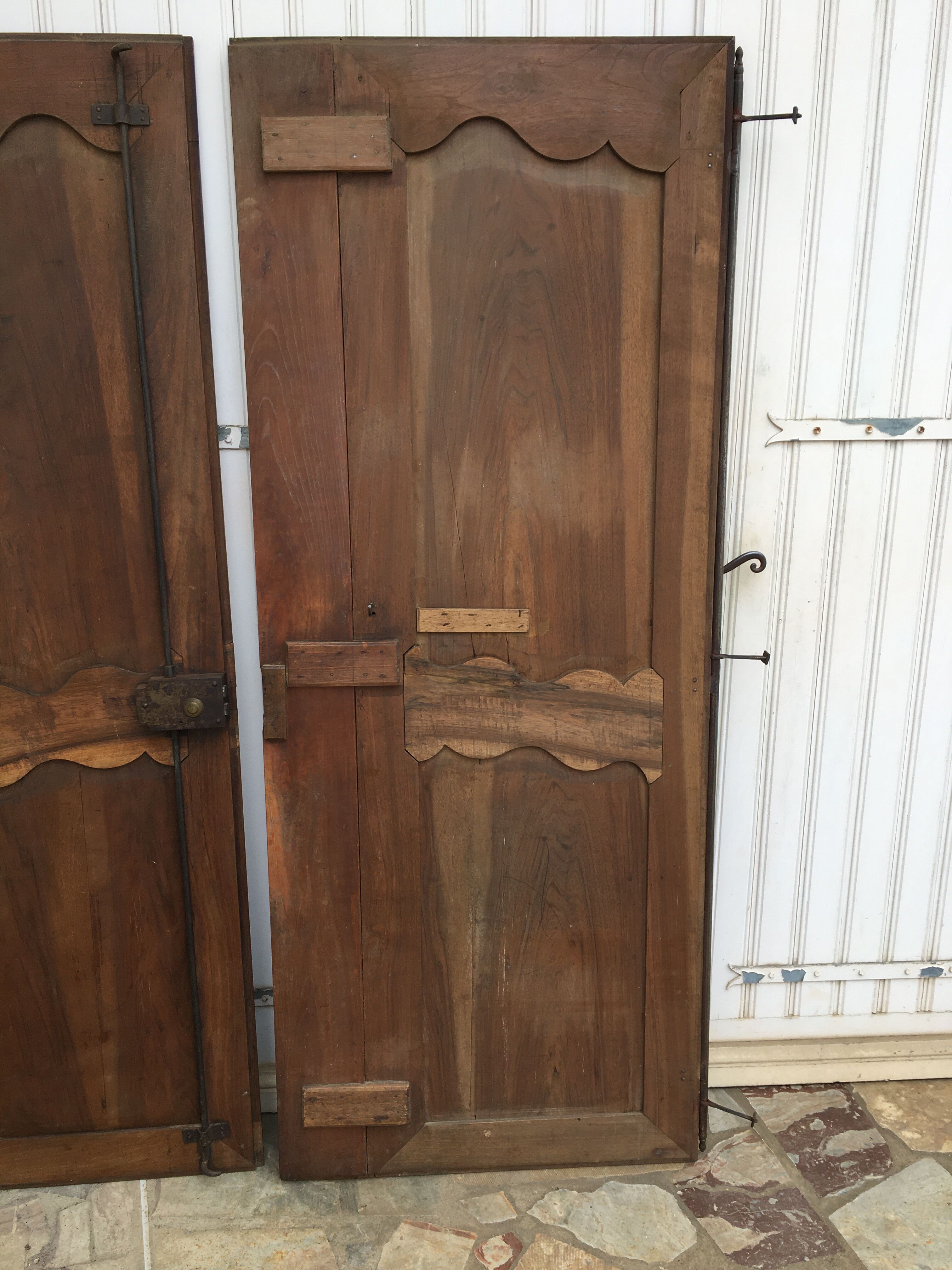 Wardrobe Louis XV Poitou from XIXth in walnut