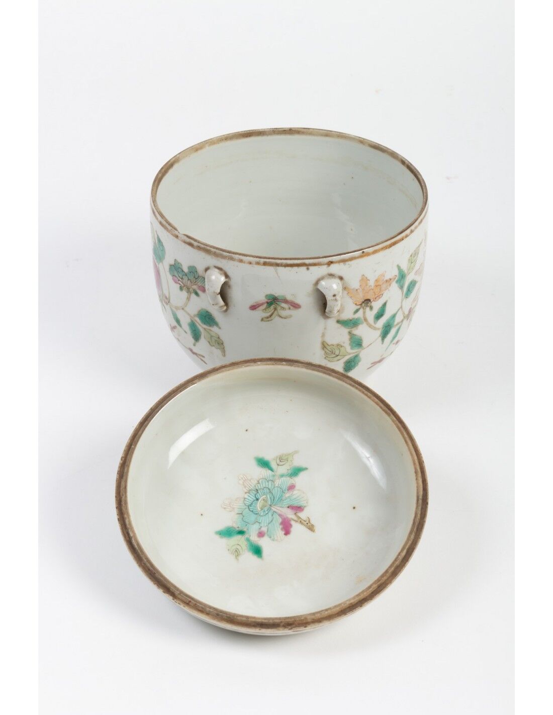 Covered Pot China, Late Nineteenth Century