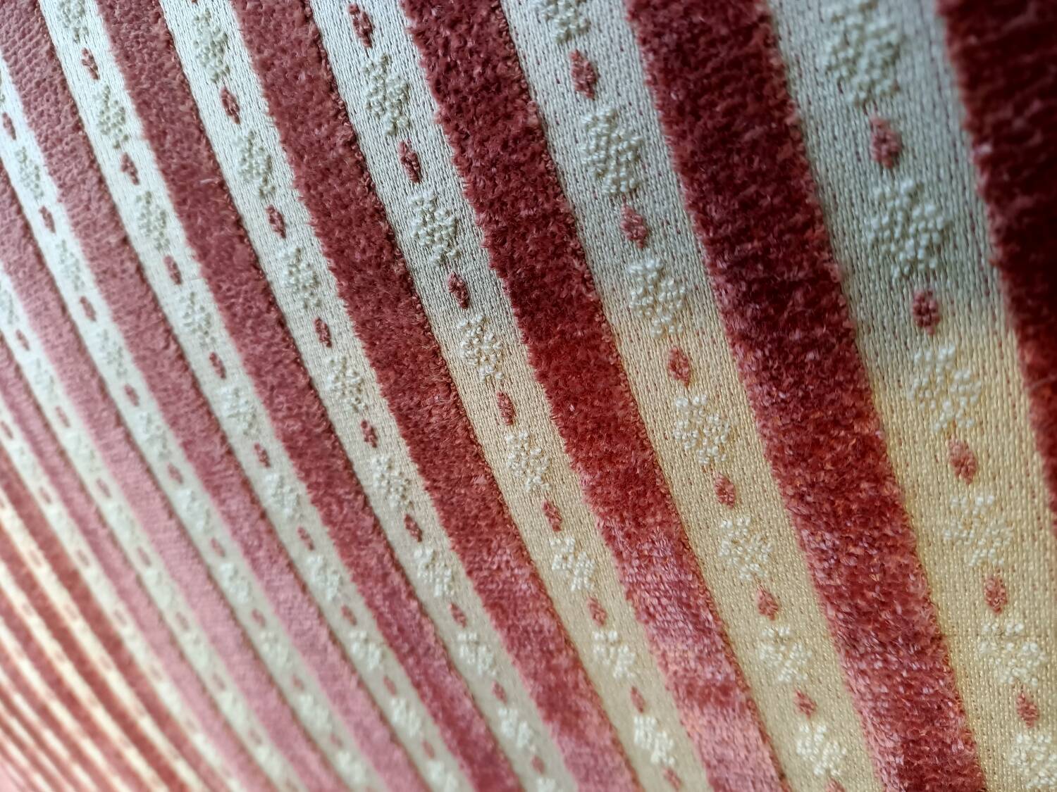 Upholstered bed