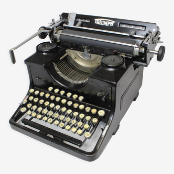 Machine à écrire restaurée Triumph Allemagne 1915
