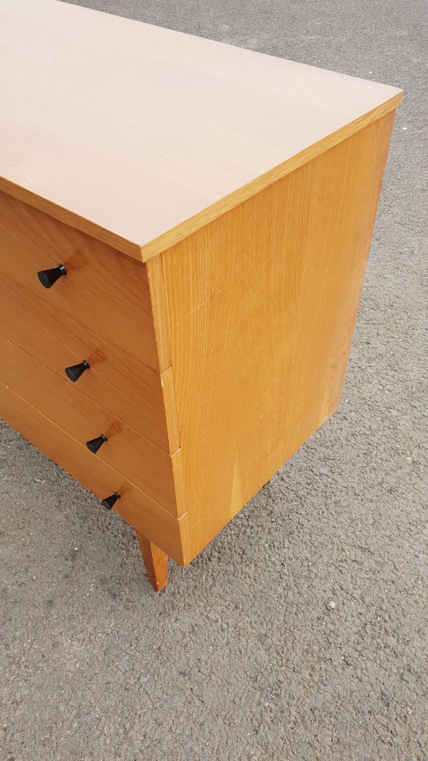 Vintage chest of drawers