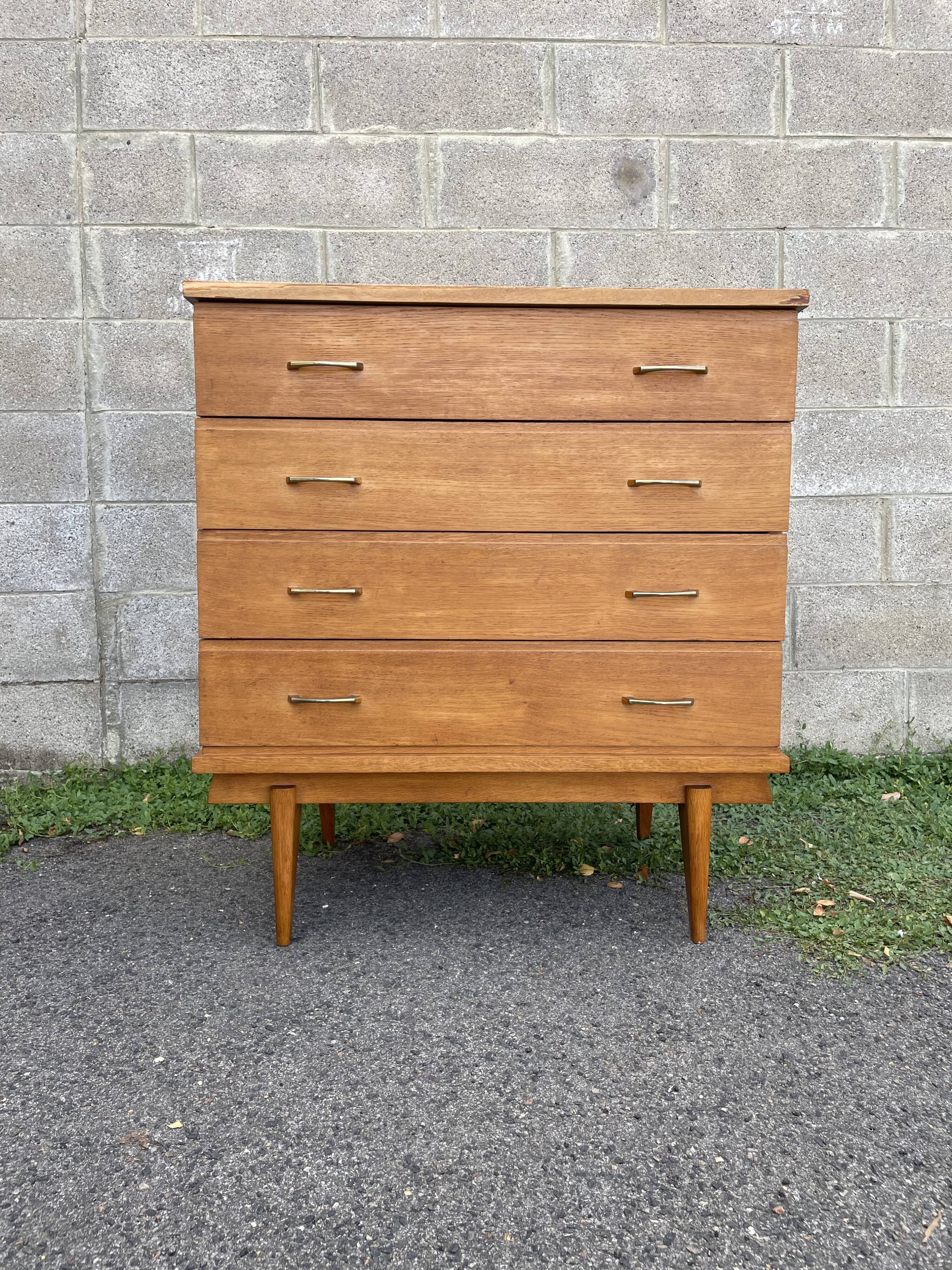 French chest of drawers Luterma in oak and brass, 1960