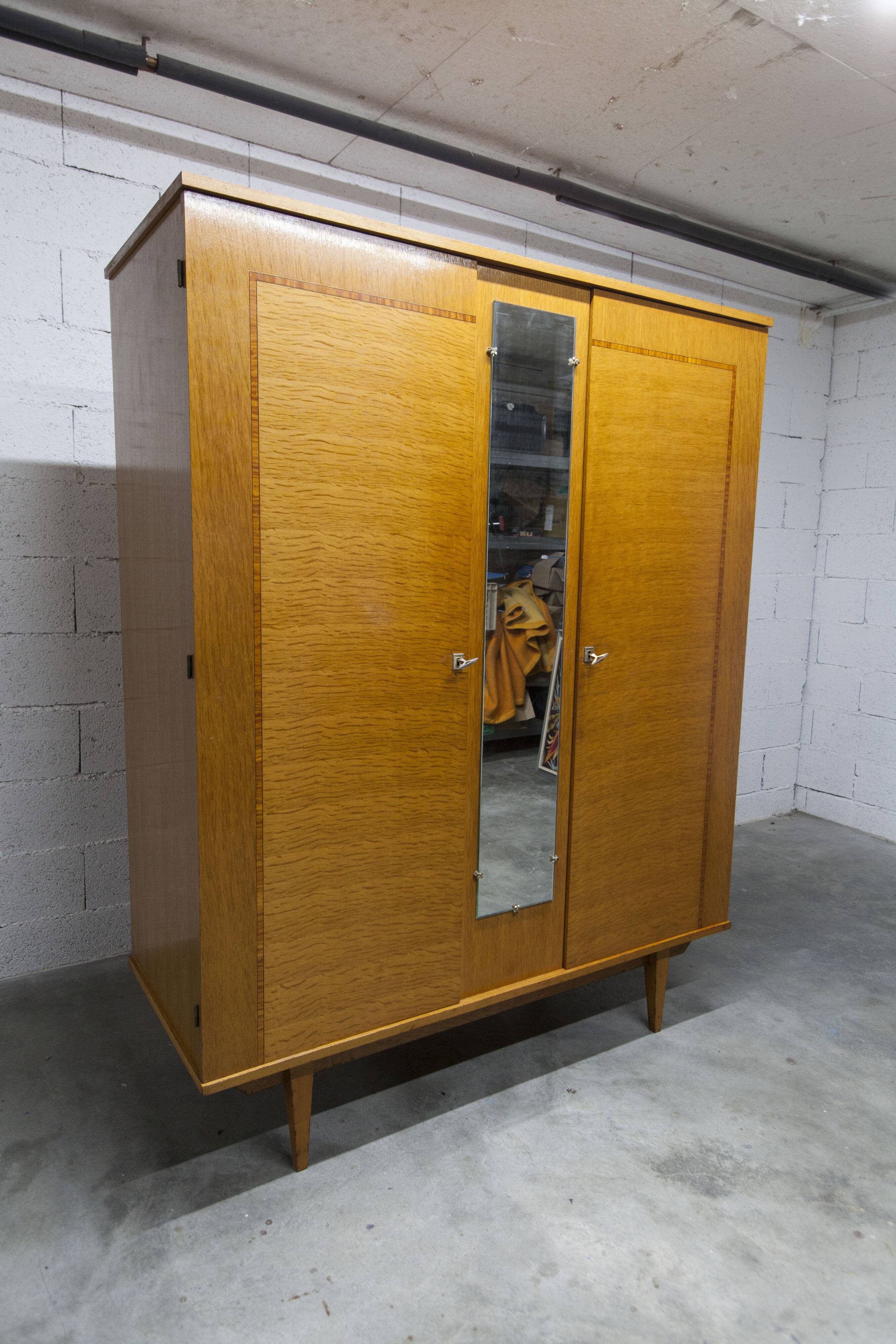 1970 Scandinavian wardrobe with shelves and mirror, 21x126, 2 doors.