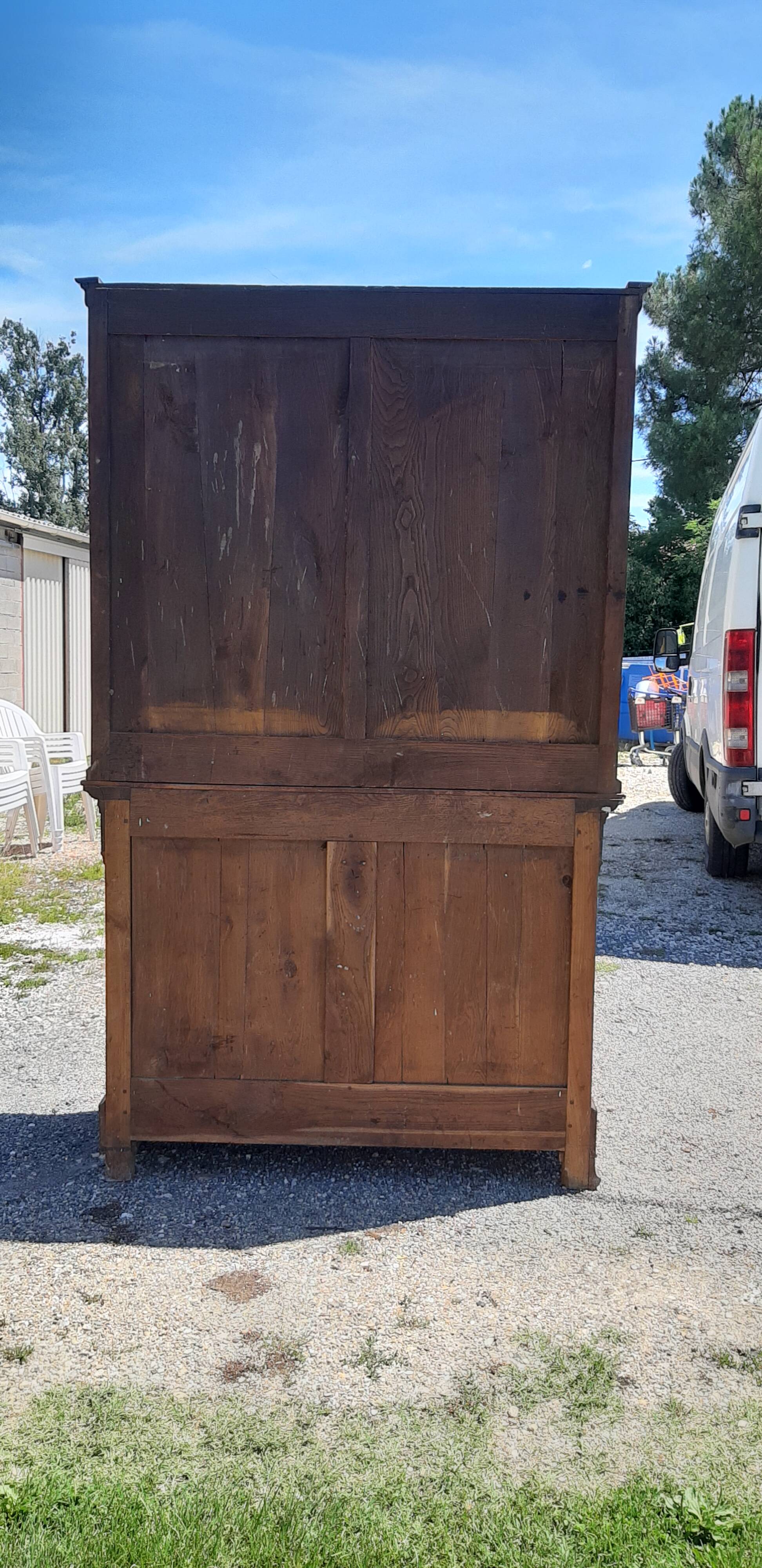 Showcase Walnut 19th