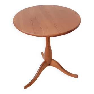 Pine tripod round side table